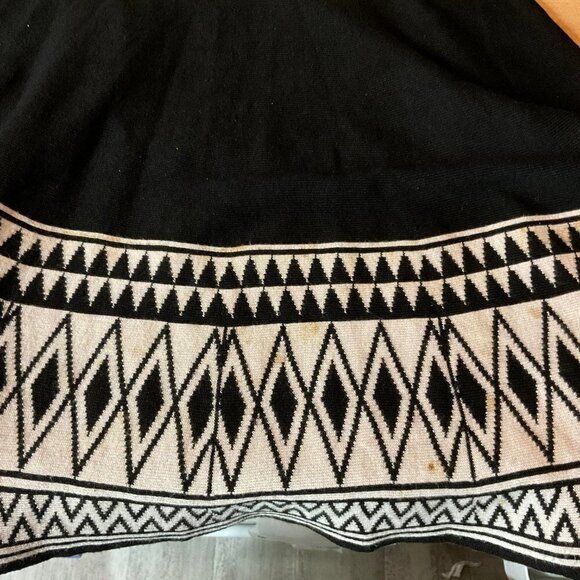 GEOMETRIC Pattern Mini Sweater Dress Black and White Size M - Picture 5 of 5